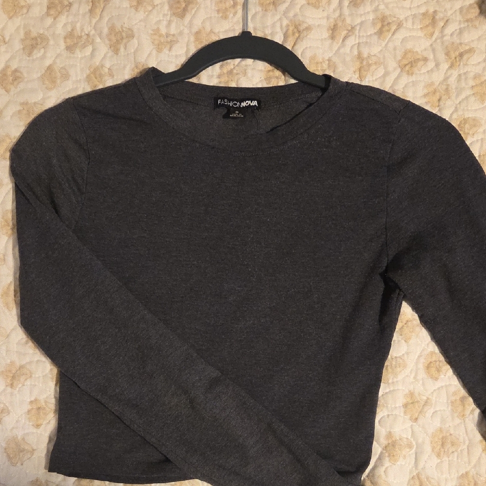 Fashion Nova Charcoal Long Sleeve Tee